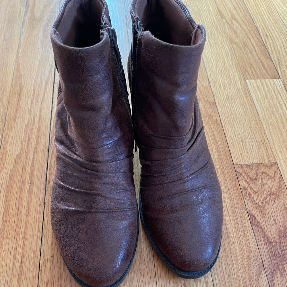 Bear trap booties 8.5 brown